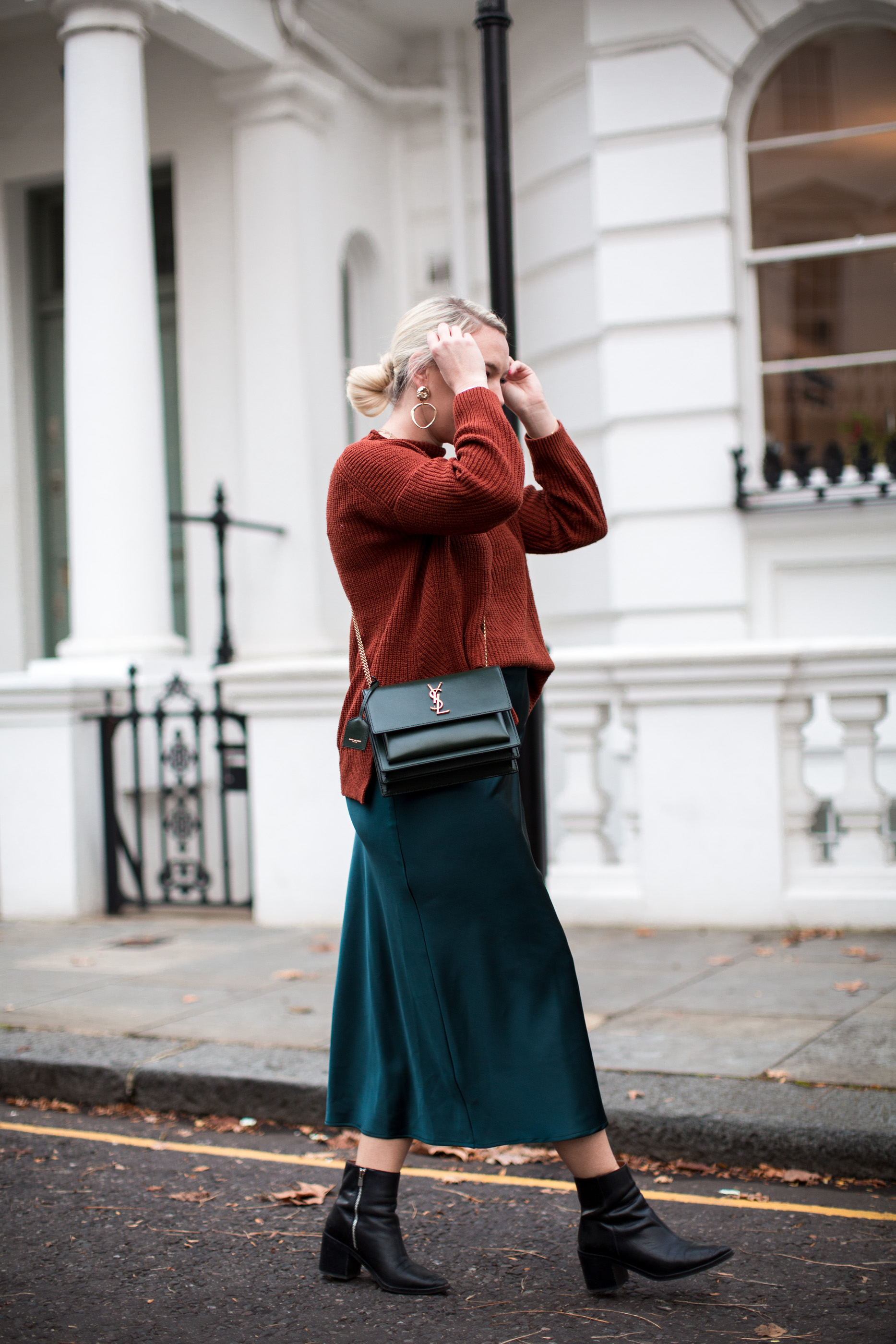 THE TOPSHOP BIAS SKIRT & HOW TO STYLE IT - Mediamarmalade